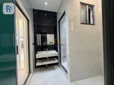 منزل مقابل الحديقة للبيع صورة 7