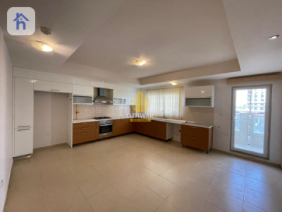 Modern Apartment Image 10