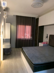 Modern and Bright One Bedroom Flat Image 5