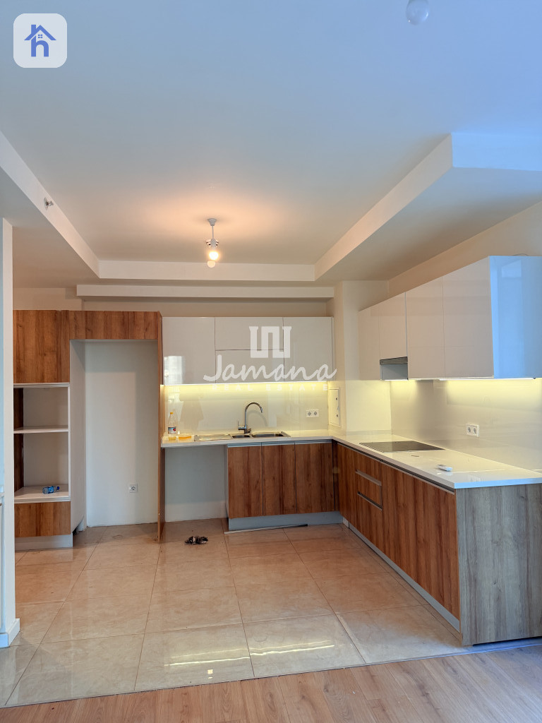 شوقەیەکی ئارام لە ئیمپایەر وینگز وێنە 2