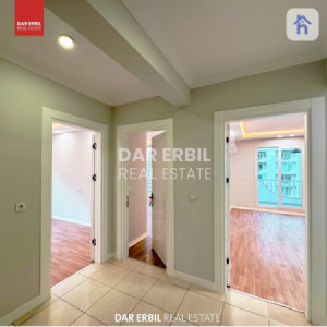 Elegant 3-Bedroom Apartment with Spacious Rooms Image 7
