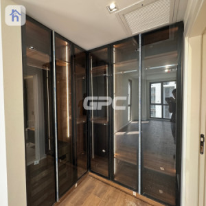 Spacious Apartment in Prime Location Resim 6