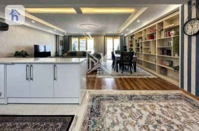 Modern 2-Bedroom Apartment With Stunning Views — 1