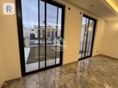 VIP House Image 9