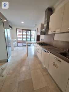 شوقەیەکی مۆدێرن بۆ ٣ ژووری نوستن لەگەڵ دیمەنی باخچە وێنە 7