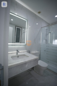 Modern 5-bedroom house for rent image 14