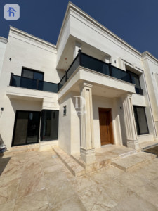 Modern House image 3