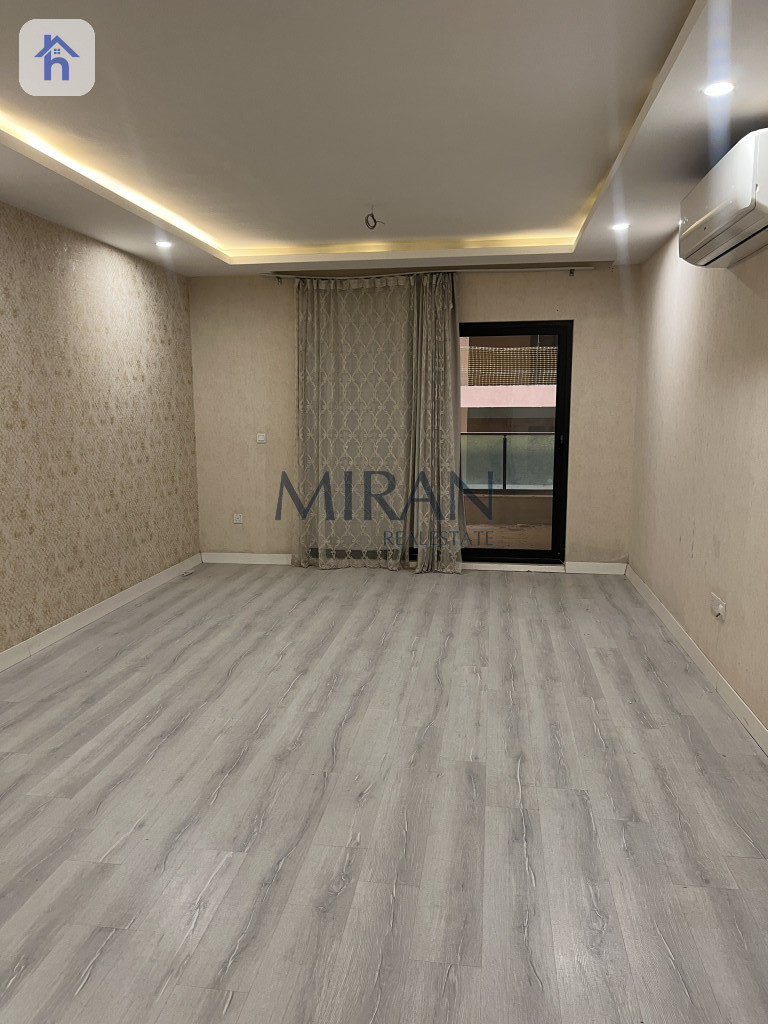 Elegant 3-Bedroom Apartment in Prime Location