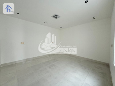 House One Floor and Half Resim 6