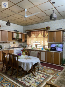 Spacious House with 5 Bedrooms image 2