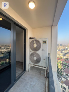 Spacious Apartment in Prime Location image 9