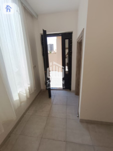 One Floor House image 17