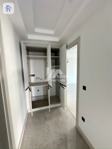 Internal View House image 14