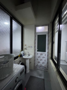One Floor House image 13