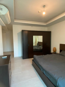 Elegant Apartment in Empire Wings Image 6