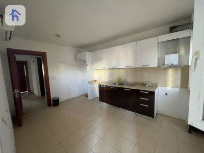 Modern 3-BR Apartment with Great Views Resim 3