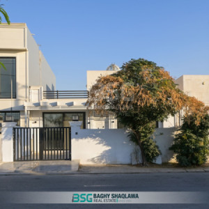 One Floor House image 1