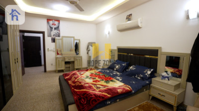 Modern 5-Bedroom House in Erbil Image 21