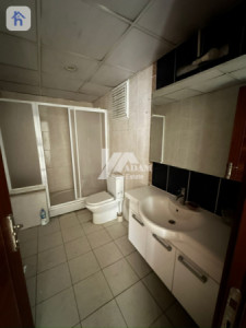 شقة عصرية بثلاث غرف نوم مع موقع مركزي صورة 12