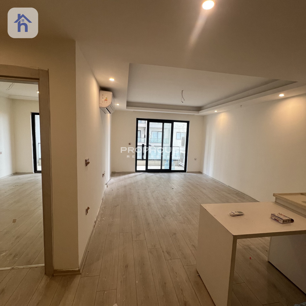 شقة حديثة في برج رونا