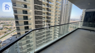 Modern Apartment in Rami Towers Image 8