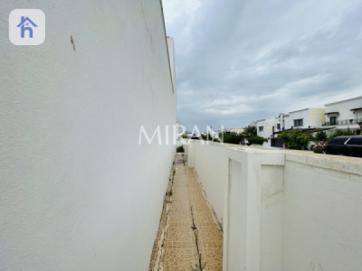 Spacious Family Home in Ganjan City Resim 12