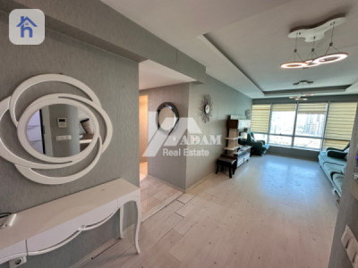 شوقەیەکی یەک ژووری نوستن بە دیمەنە سەرسوڕهێنەرەکانەوە image 2