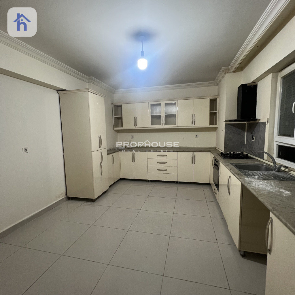 Spacious 3 Bedroom Apartment for Rent
