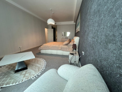 Furnished 2 Bedroom Apartment in Empire Square Image 6
