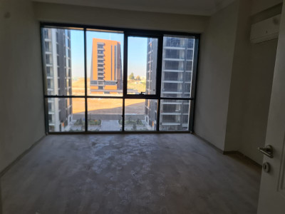 Modern 3-Bedroom Apartment for Sale image 2