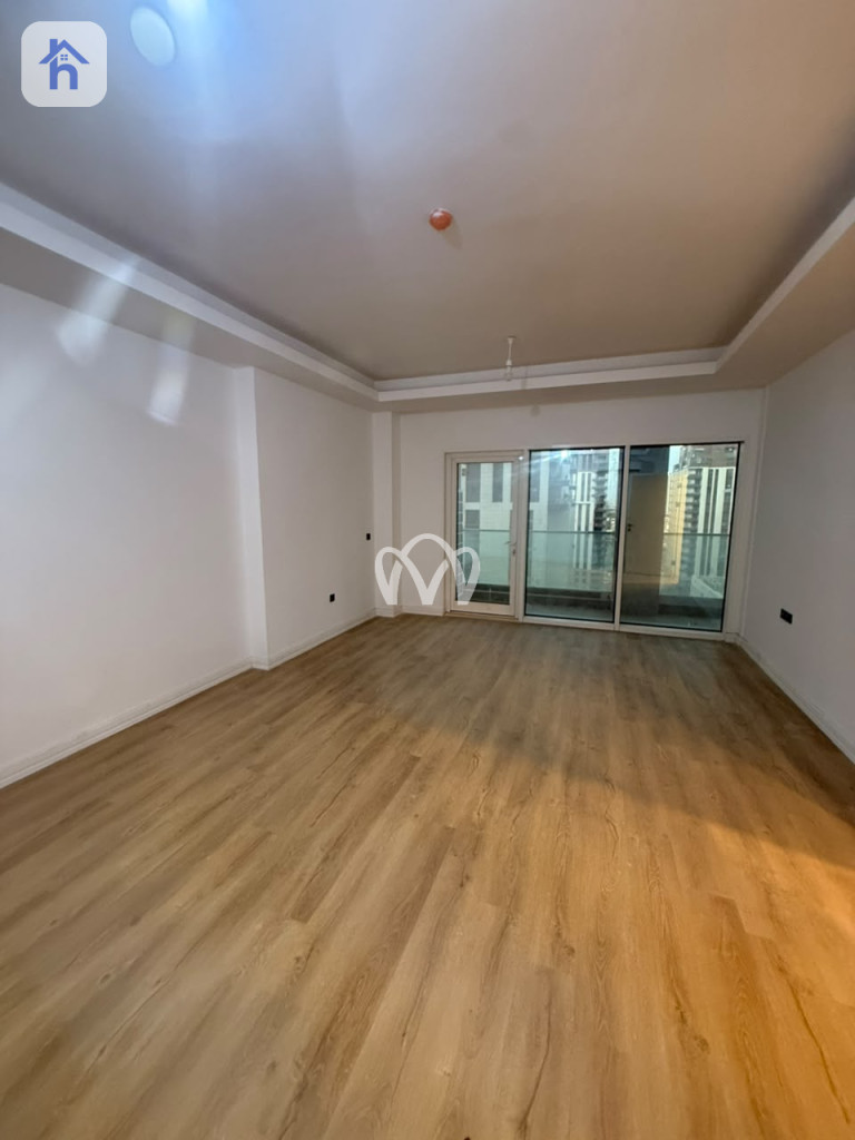 Spacious Three-Bedroom Apartment — 1