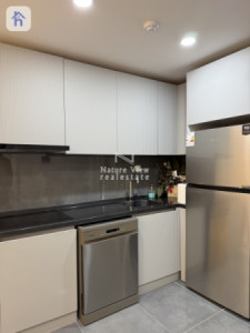 Elegant One-Bedroom Apartment in Queen Tower Image 6