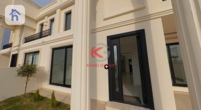 Spacious House with 4 Bedrooms image 2