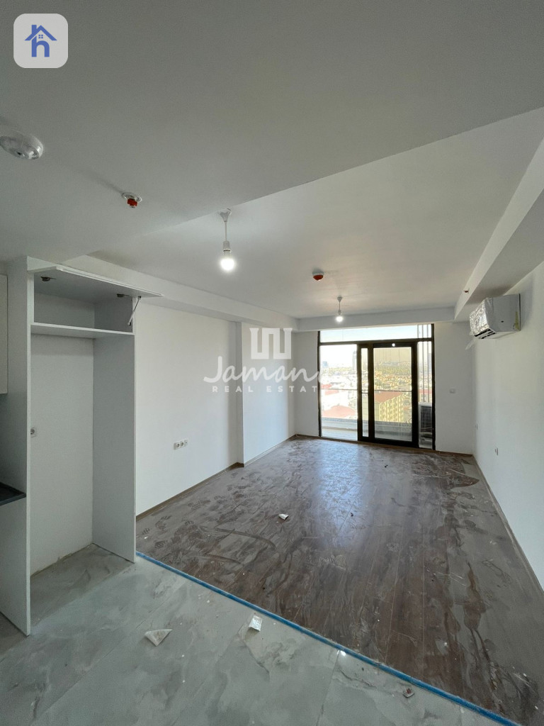 شوقەی ستۆدیۆی مۆدێرن لە ئیمپایەر پیرڵ تاوەرز