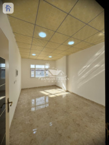 Modern Apartment with 2 Bedrooms image 1