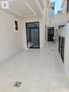 Modern House Image 3