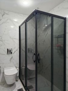 Stunning High-Floor Apartment Image 11