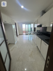 Luxurious 5-Bedroom Apartment in Erbil image 1