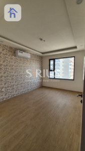 Cozy 2-Bedroom Apartment in Peshang Towers Image 7
