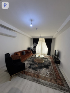 شوقەیەکی یەک ژووری نووستنی نایاب لە تاوەرەکانی ئیمپایەر پیرڵ image 1