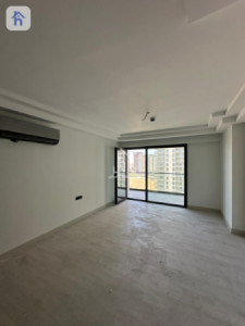 Modern Apartment in Rami Towers image 5
