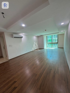Spacious Apartment with 2 Bedrooms image 1