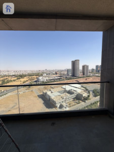 Modern Furnished Apartment in Sky Towers Resim 8