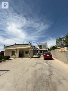 Large Farm with Three Houses Resim 8