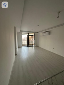 Modern 1 Bedroom Apartment in Empire Pearl Towers Image 4