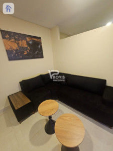Modern Apartment image 2