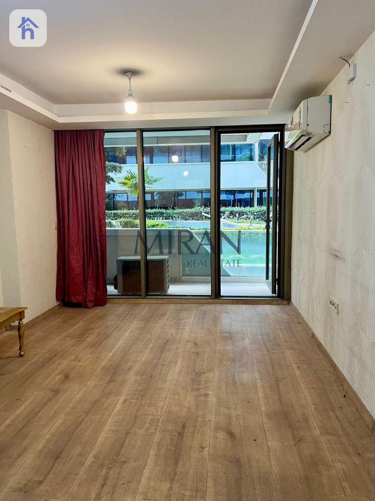 شوقە ڕووی ناوەوەی هەیە