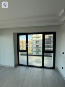 Modern Apartment in Rami Towers image 5