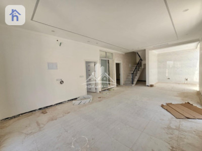 Square House Image 5