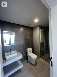 Spacious 2-Bedroom Apartment for Rent image 9